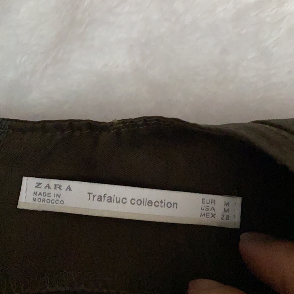 Zara Cropped Top - Picture 2 of 2